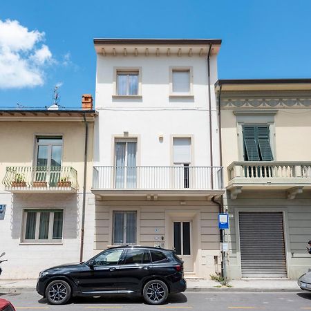 Suite Ondina Viareggio Apartments - Happy Rentals Екстер'єр фото