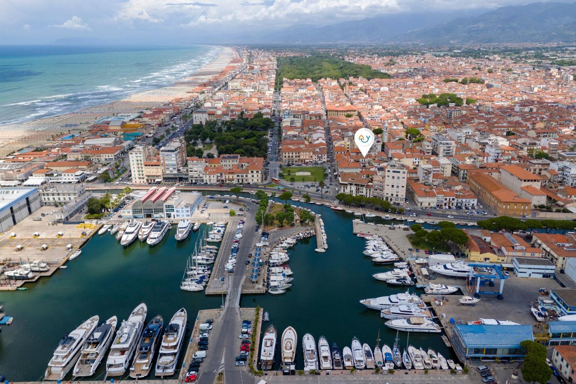 Suite Ondina Viareggio Apartments - Happy Rentals Екстер'єр фото