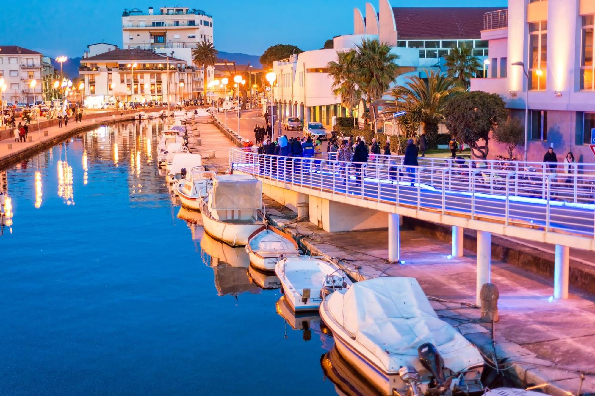 Suite Ondina Viareggio Apartments - Happy Rentals Екстер'єр фото