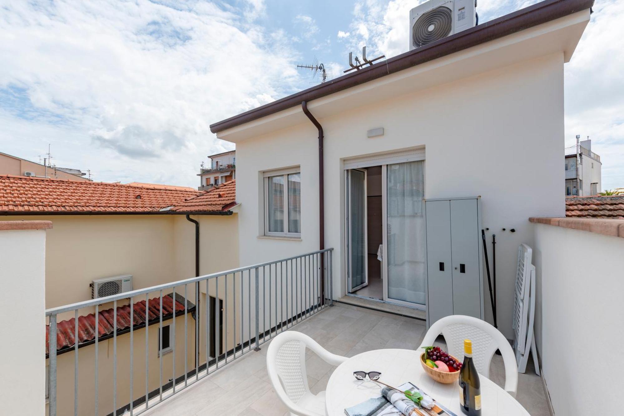 Suite Ondina Viareggio Apartments - Happy Rentals Екстер'єр фото