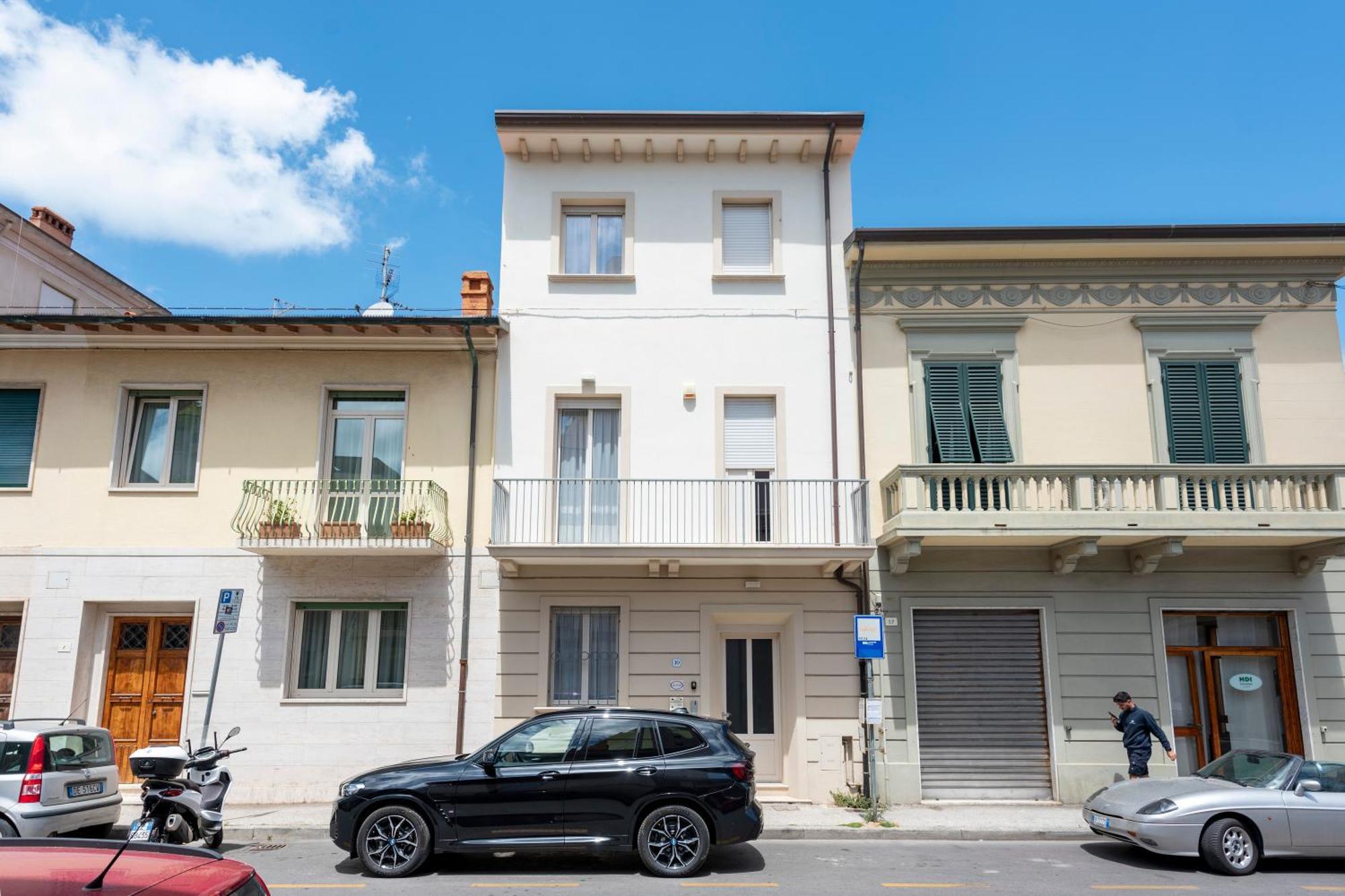 Suite Ondina Viareggio Apartments - Happy Rentals Екстер'єр фото